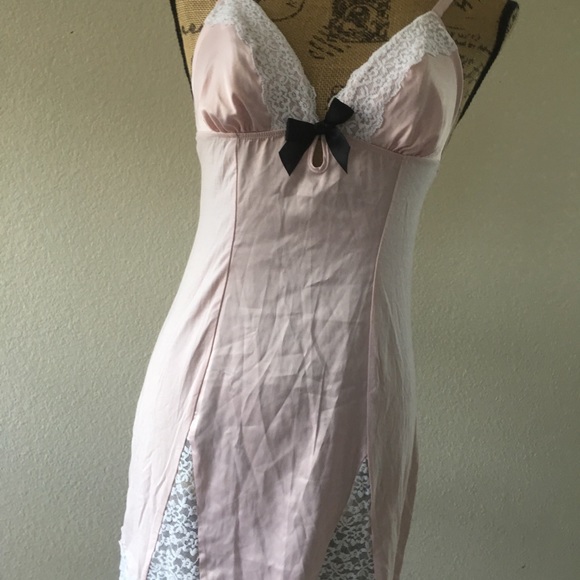 Victoria’s Secret baby pink nightie - Picture 4 of 11